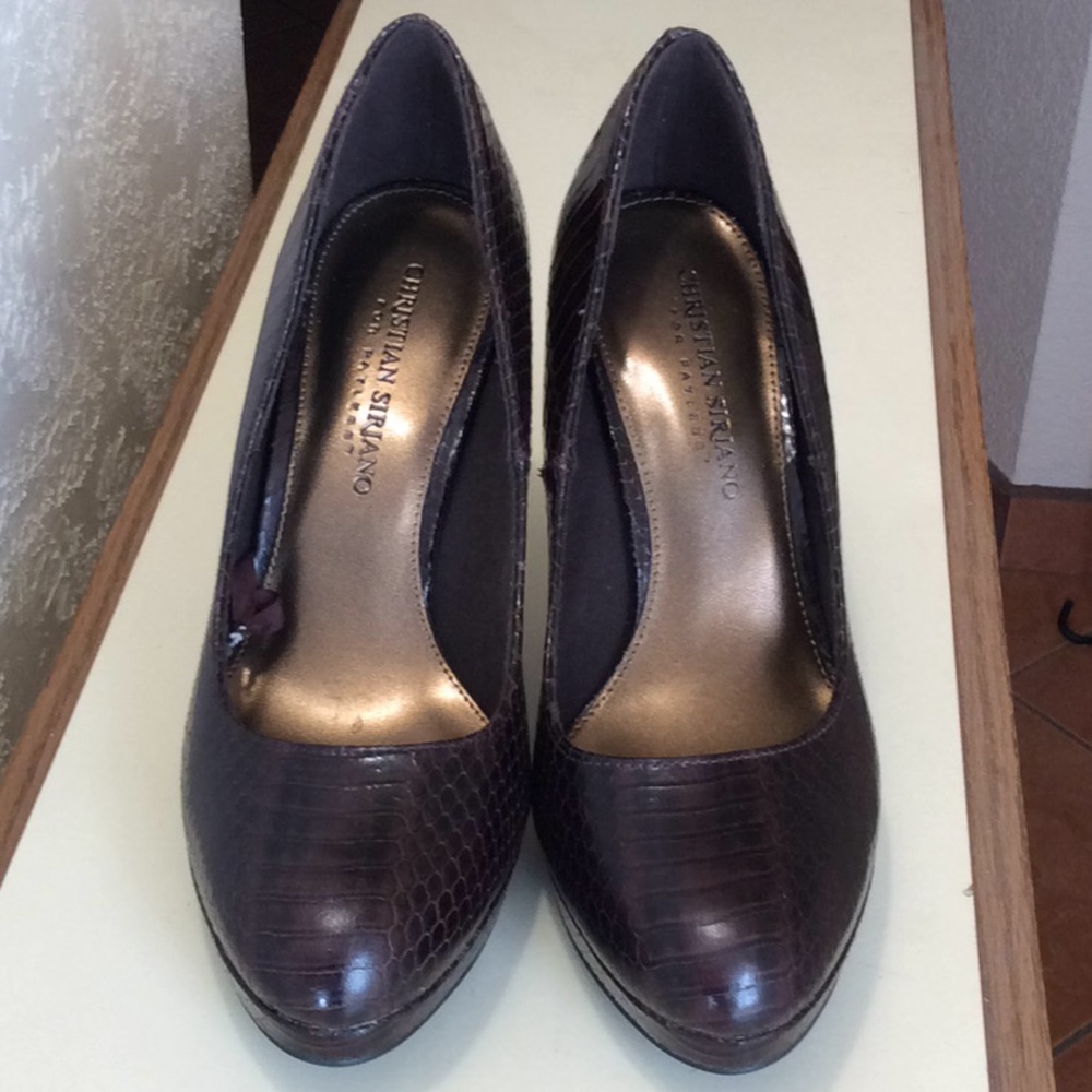 CHRISTIAN SIRIANO BROWN HEELS